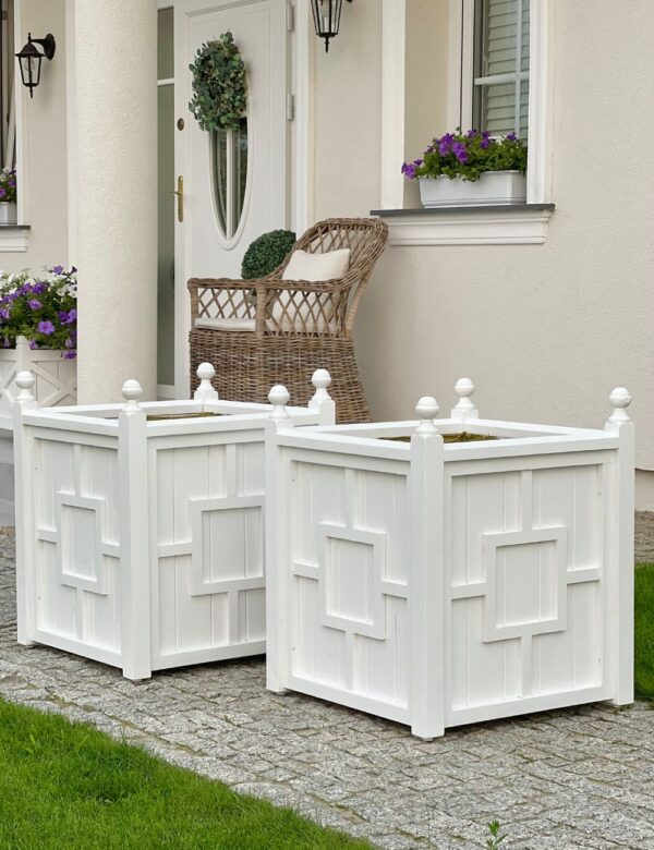 Donica drewniana ogrodowa ciemny granat Hamptons Planter Box 44x44xh61cm