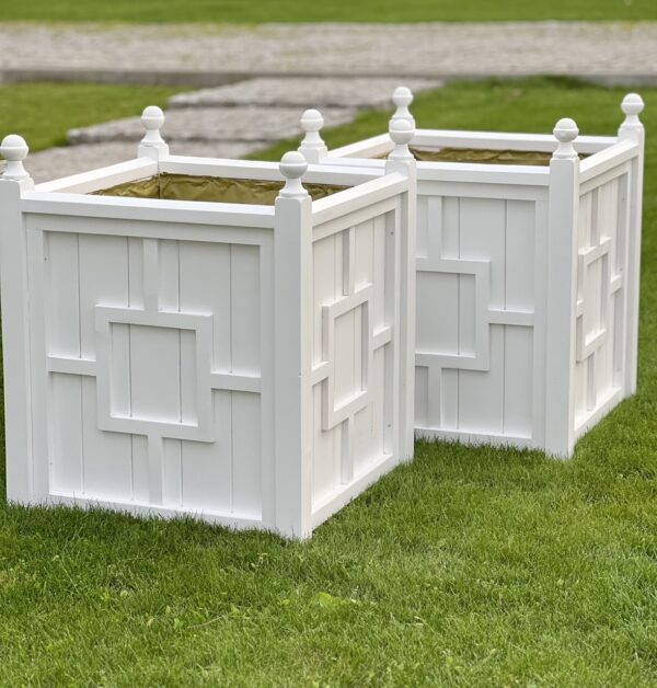 Donica drewniana ogrodowa ciemny granat Hamptons Planter Box 44x44xh61cm