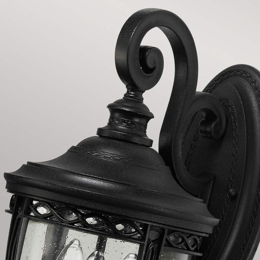 Czarny kinkiet zewnętrzny typu latarnia English Bridle 3