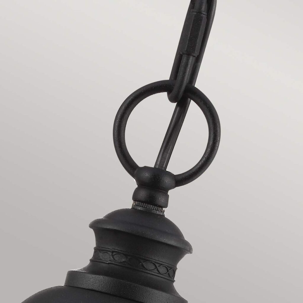 Czarna duża lampa wisząca ogrodowa typu latarnia English Bridle 3